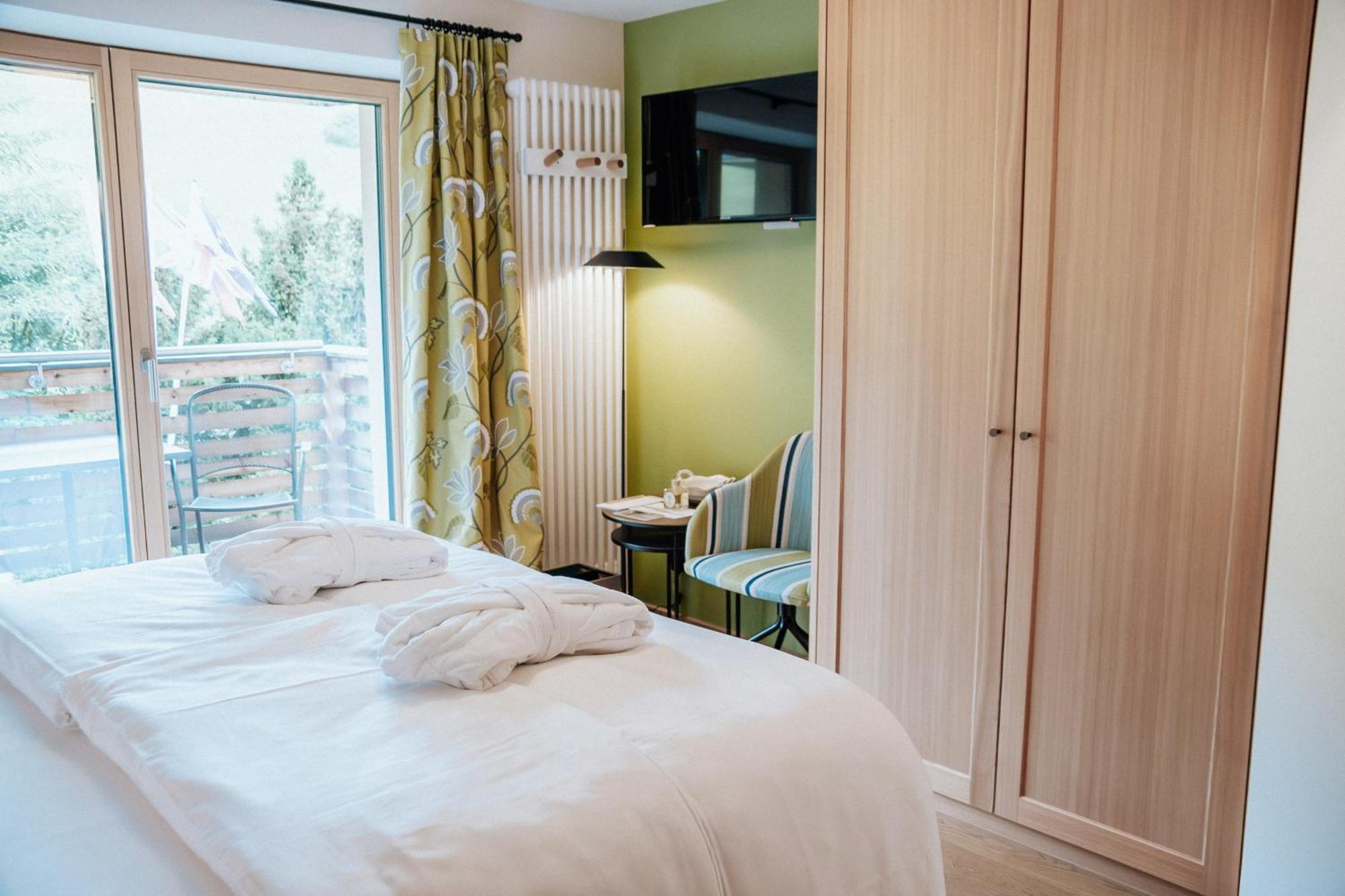 Hotel Goldener Berg เลคอัมอาร์ลแบร์ก ภายนอก รูปภาพ