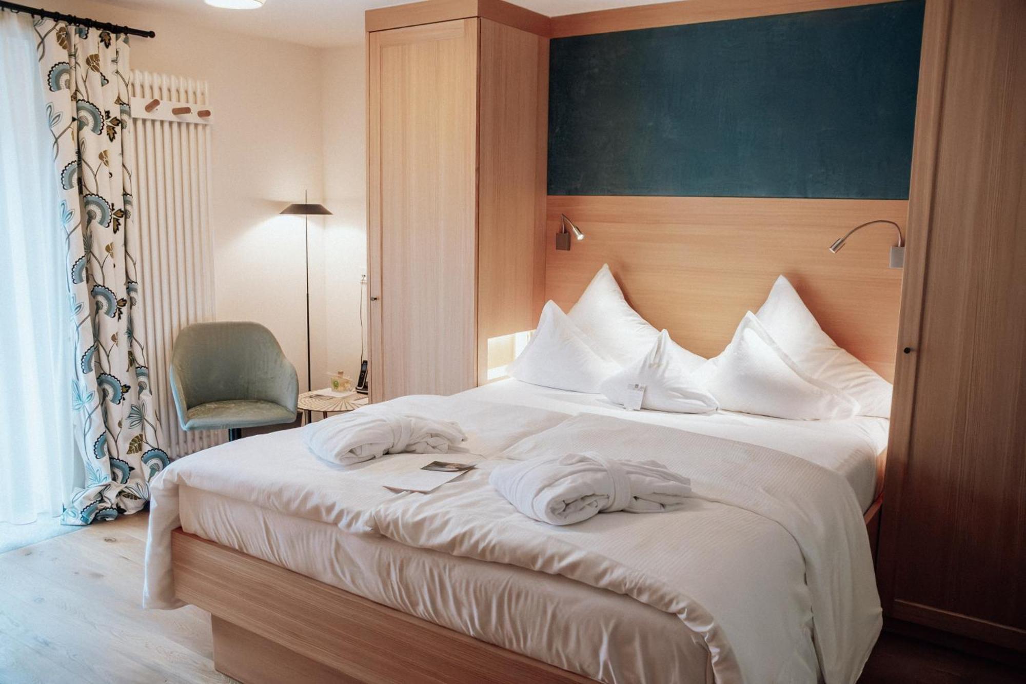 Hotel Goldener Berg เลคอัมอาร์ลแบร์ก ภายนอก รูปภาพ