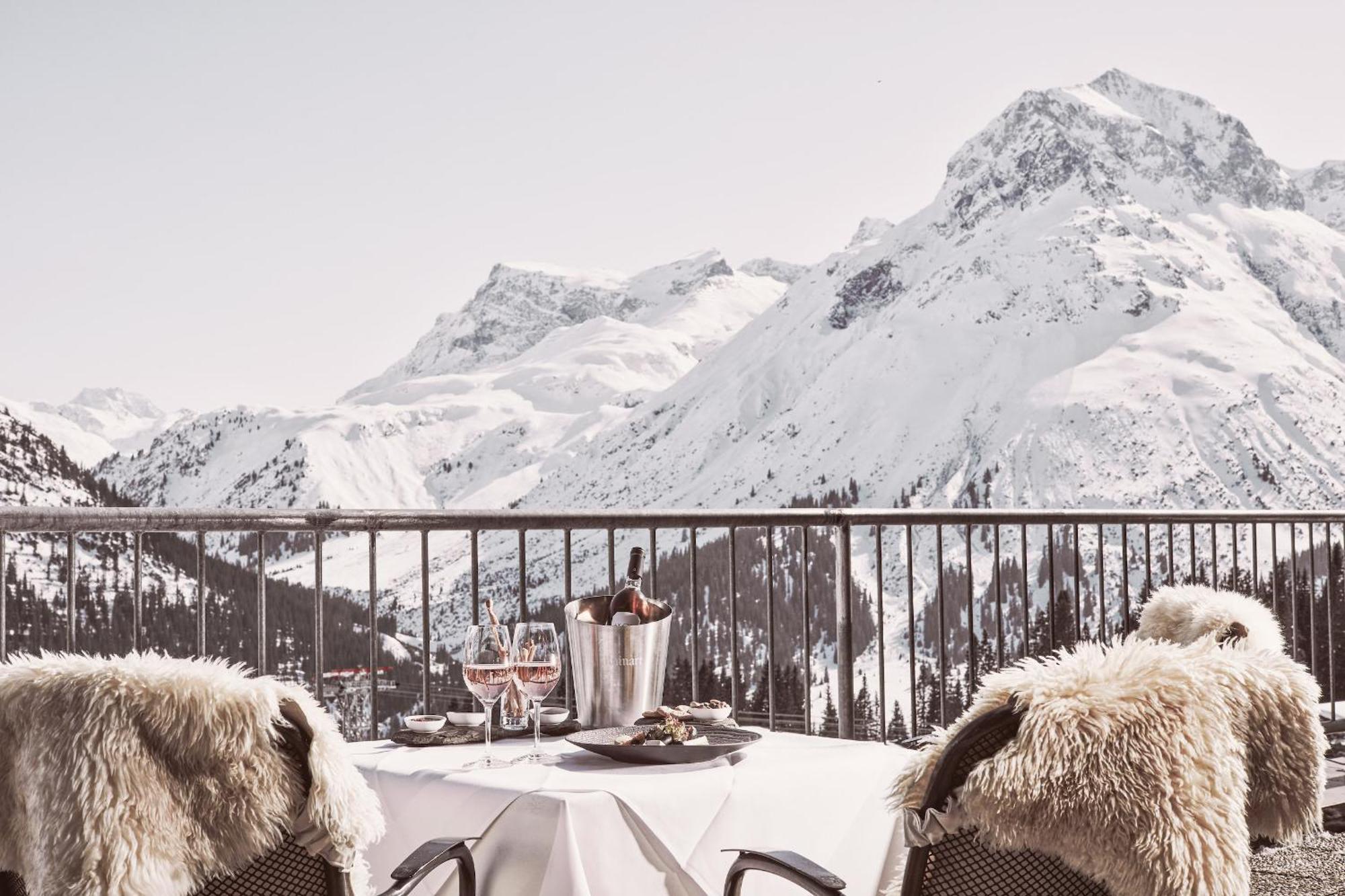 Hotel Goldener Berg เลคอัมอาร์ลแบร์ก ภายนอก รูปภาพ